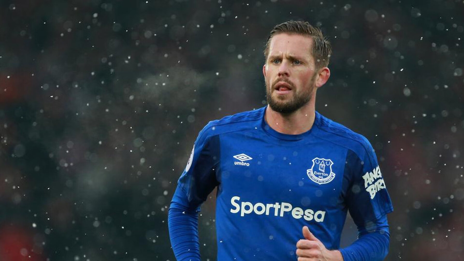 五大联赛不同阵型下球员跑位与空间感利用差异，五大联赛跑动距离统计