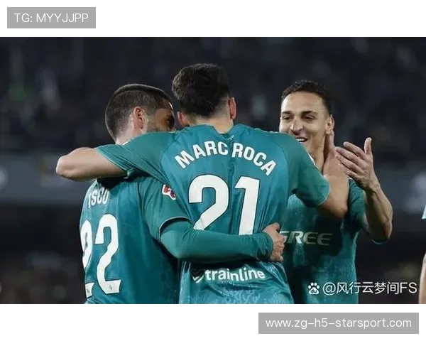 塞维利亚主场翻盘，西甲争四战火升温